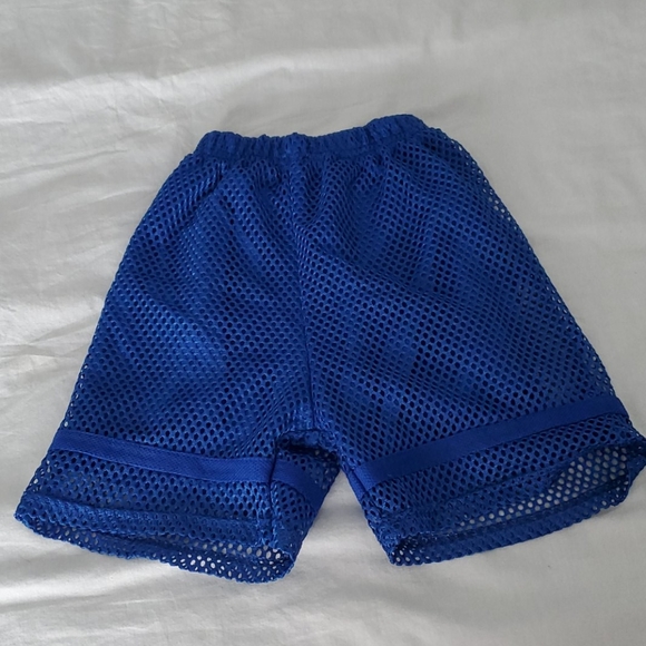 2/$8 boy athletic shorts - Picture 2 of 3